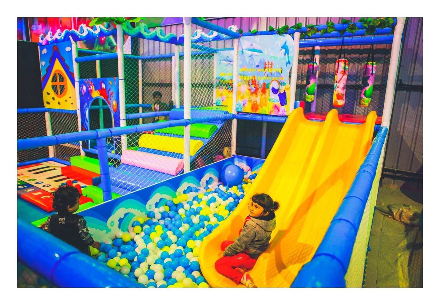 Best Indoor Play Centre in North West Delhi - Moverick Play Ventures